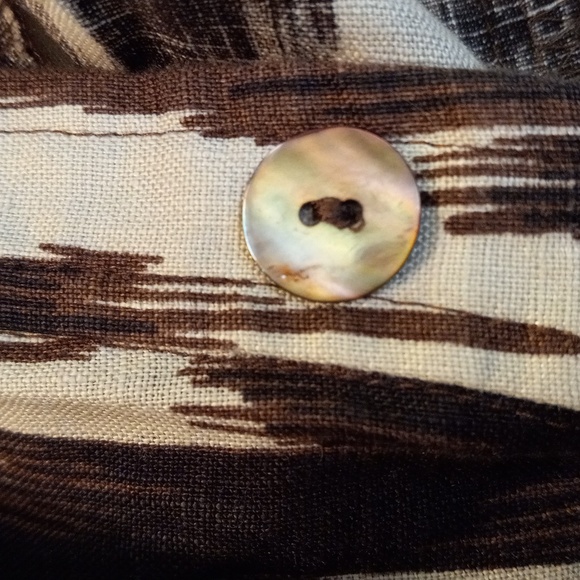 Chico's 1.5 M Shirt Dress Abalone Shell Buttons Front Brown White Black Midi - Picture 6 of 13
